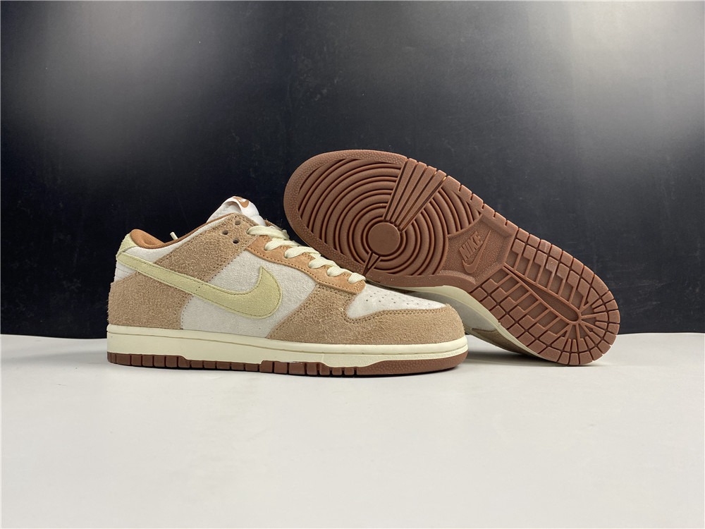 Nike Dunk Low PRM Medium Curry DD1390-100